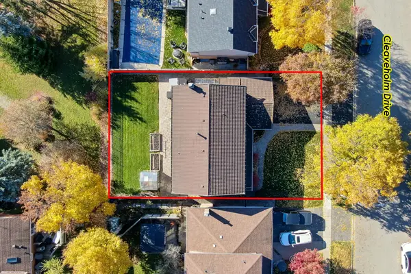 41 Cleaveholm DR, Halton Hills, ON L7G 3E3