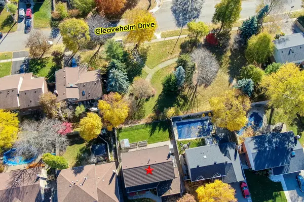 41 Cleaveholm DR, Halton Hills, ON L7G 3E3