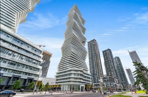 3900 Confederation Pkwy #4408, Mississauga, ON L5B 0M3