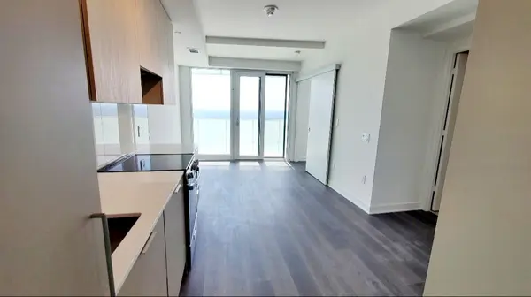 3900 Confederation Pkwy #4408, Mississauga, ON L5B 0M3