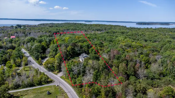 106 Musky Bay RD, Georgian Bay, ON L0K 1S0