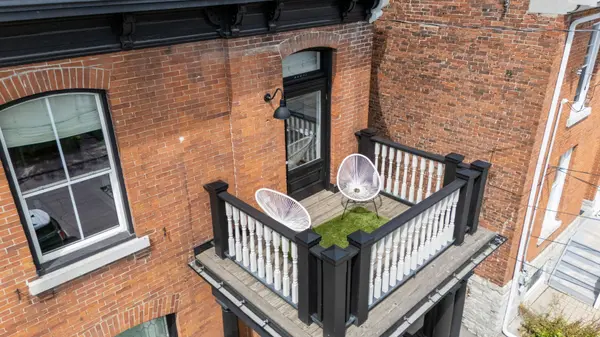 28 Wellington ST, Kingston, ON K7L 3C1