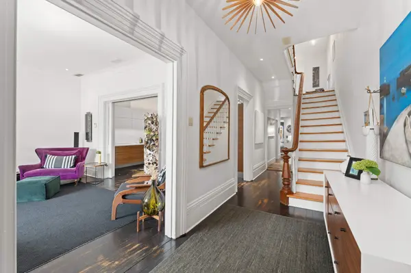 28 Wellington ST, Kingston, ON K7L 3C1