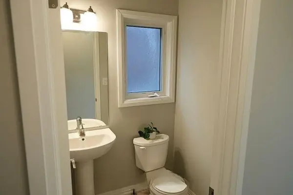 22 Bur Oak DR, Thorold, ON L2V 0L9