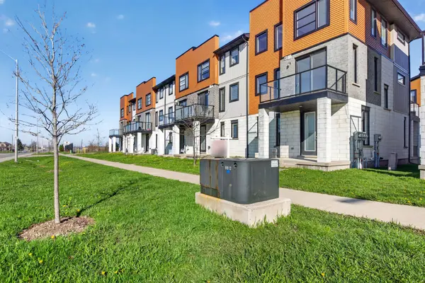 923 Sarnia RD, London North, ON N6H 5J9