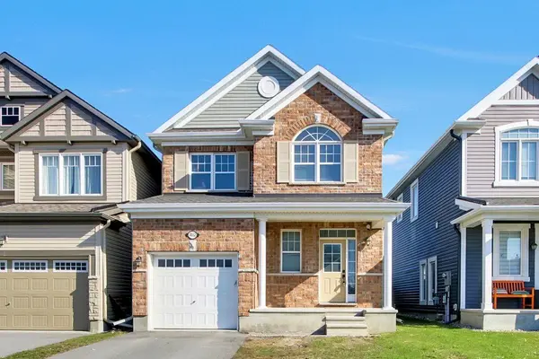 4852 Abbott ST E, Kanata, ON K2S 1E7