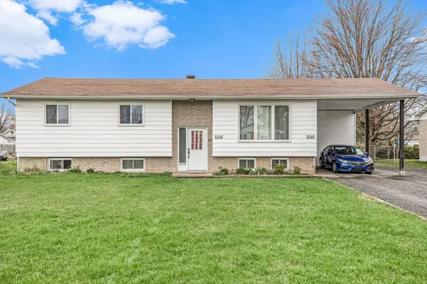 22 Dollard ST #B, Russell, ON K0A 1W0