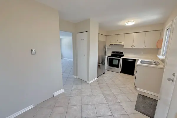 1200 Cheapside ST #28, London East, ON N5Y 5J6