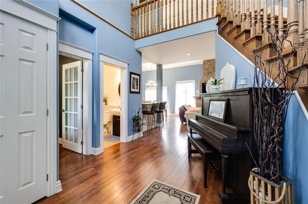 1026 Beach BLVD, Hamilton, ON L8H 6Z4