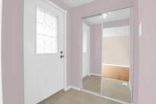 199A Auburn DR, Waterloo, ON N2K 3T1