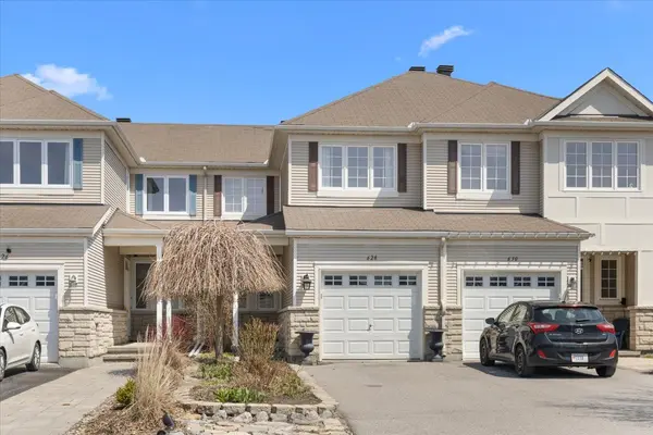 628 Pepperville CRES, Kanata, ON K2M 0E8