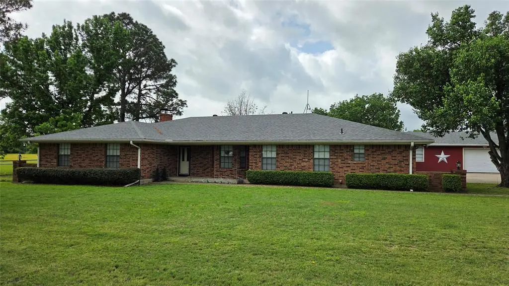 338 Travis Road, Decatur, TX 76234