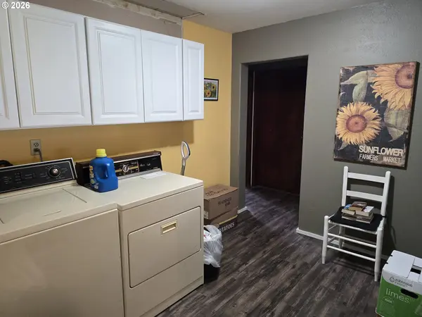 206 S SPRUCE ST, Wallowa, OR 97885