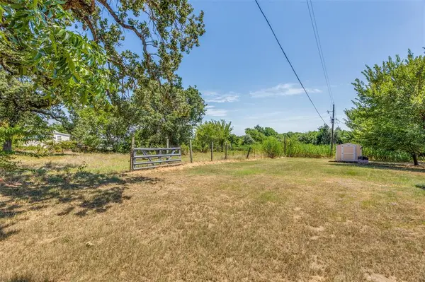 7329 Drury Cross Road, Burleson, TX 76028