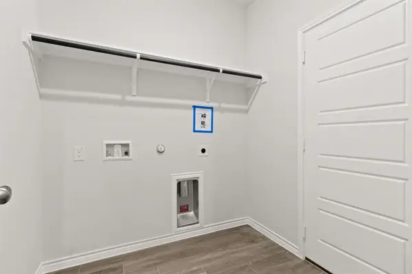 1020 Wingjet Way, Fort Worth, TX 76131