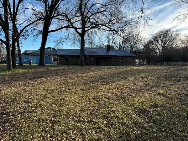 770 Rs County Road 3060 Road, Emory, TX 75440