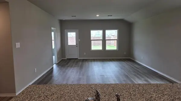 1012 CHERRY COVE Drive, Fort Worth, TX 76131