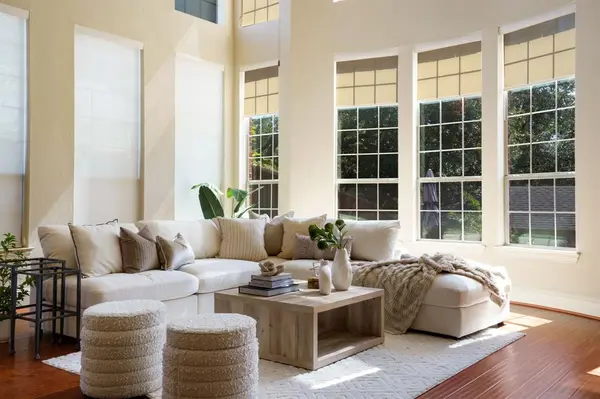 9106 Cochran Bluff Lane, Dallas, TX 75220