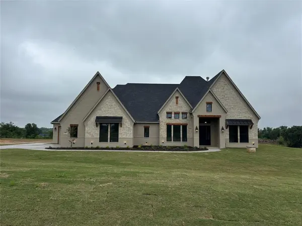 1017 Old Oaks Court, Weatherford, TX 76087