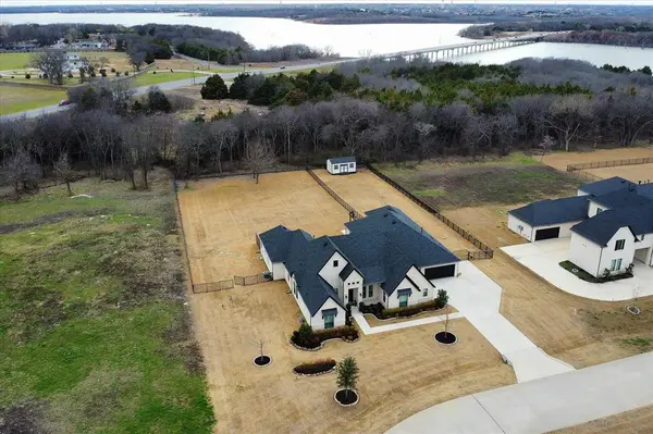 2174 Narrow Road, Lucas, TX 75002