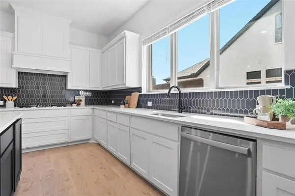 513 Fieldstone Lane, Haslet, TX 76052