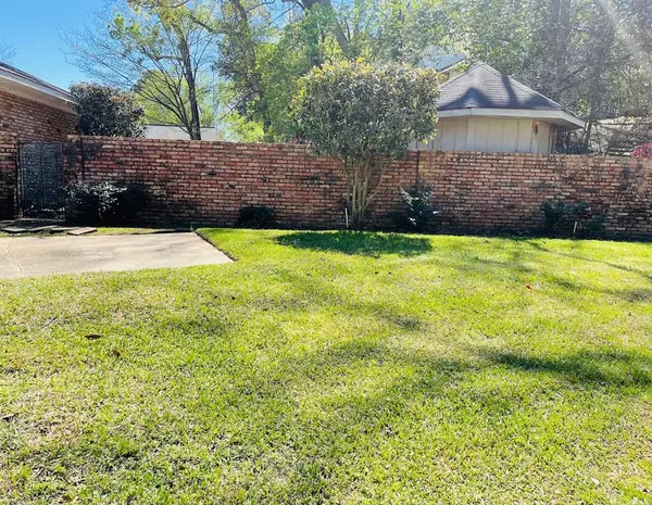 8418 Creswell Road, Shreveport, LA 71106