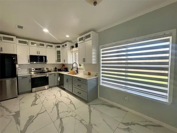 8640 Arcadia Park Drive, Fort Worth, TX 76244