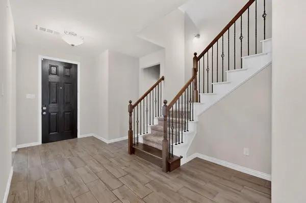 73 River Oaks Boulevard, Waxahachie, TX 75165