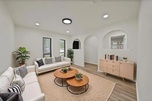 2912 Duff Drive, Arlington, TX 76013