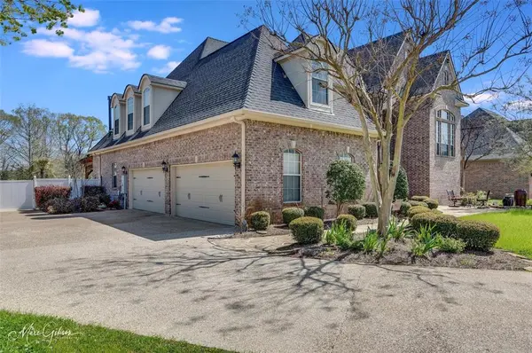 412 Clover Lane, Bossier City, LA 71112