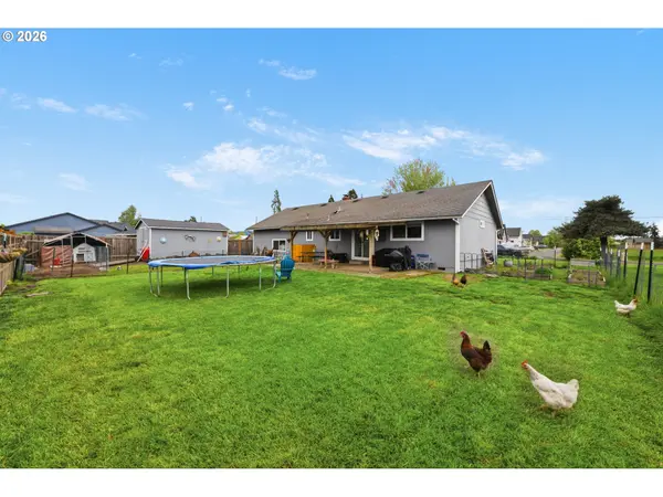 965 SOMMERVILLE LOOP, Harrisburg, OR 97446