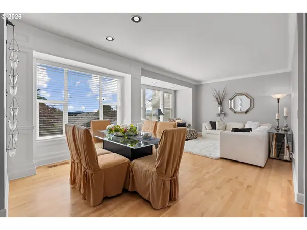 4701 CAMBRIDGE CT, Lake Oswego, OR 97035