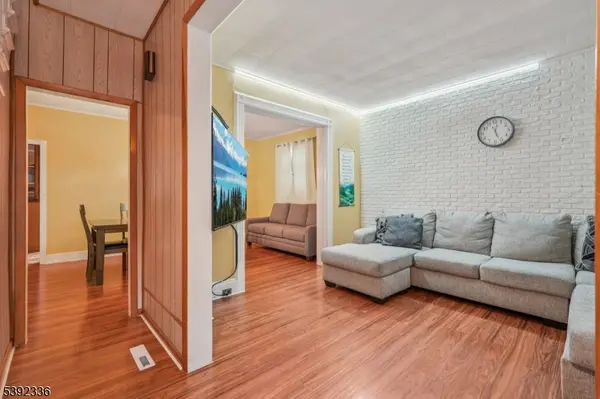 670 Devon St, Kearny Town, NJ 07032