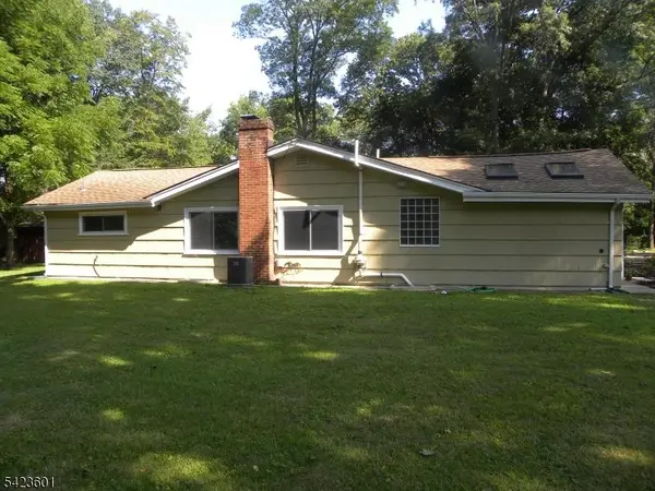 19 Crescent Rd, Wayne Twp., NJ 07470