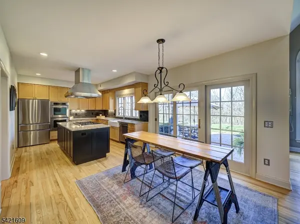 15 Ramsey Rd, Clinton Twp., NJ 08833