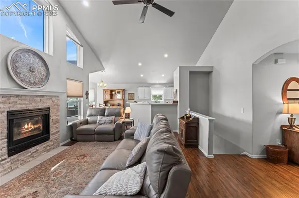 6615 Riata CT, Colorado Springs, CO 80922