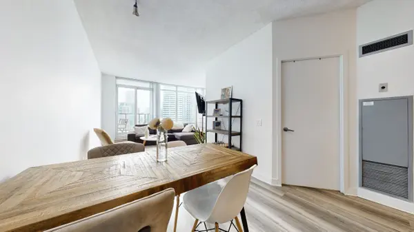 361 Front ST W #3301, Toronto C01, ON M5V 3R5