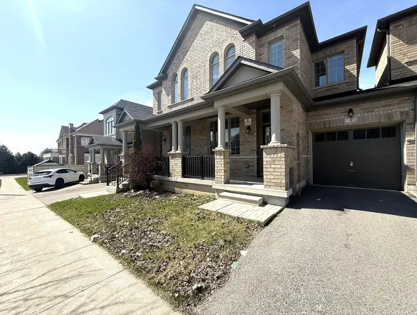 8 James Glover DR, Markham, ON L6C 0W1