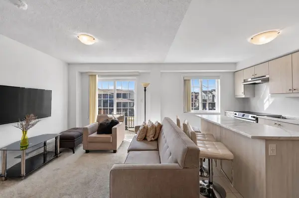 39 Kodiak TER, Barrie, ON L9J 0J4