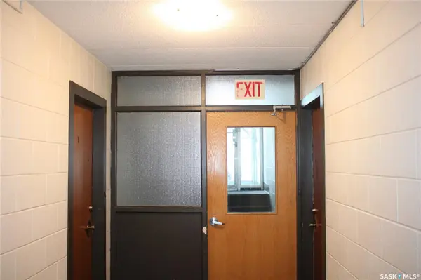 2620 5th AVENUE N #1, Regina, SK S4R 5E5