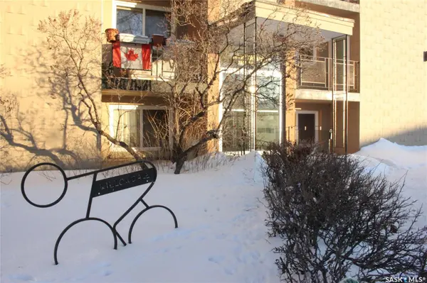 2620 5th AVENUE N #3, Regina, SK S4R 5E5