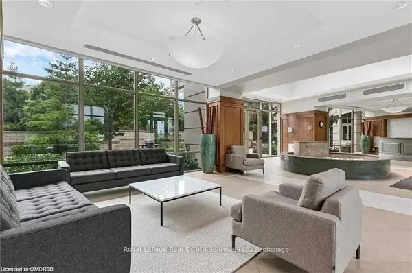 2391 Central Park DR #801, Oakville, ON L6H 0E4