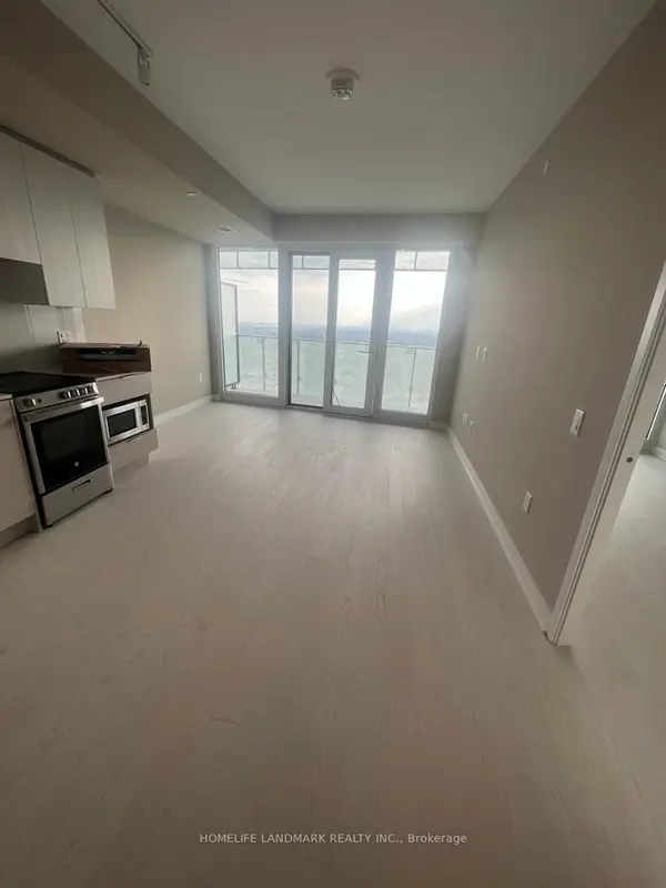 3900 Confederation Pkwy #5605, Mississauga, ON L5B 0M3