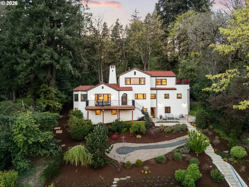 4323 SW HAMILTON TER, Portland, OR 97239