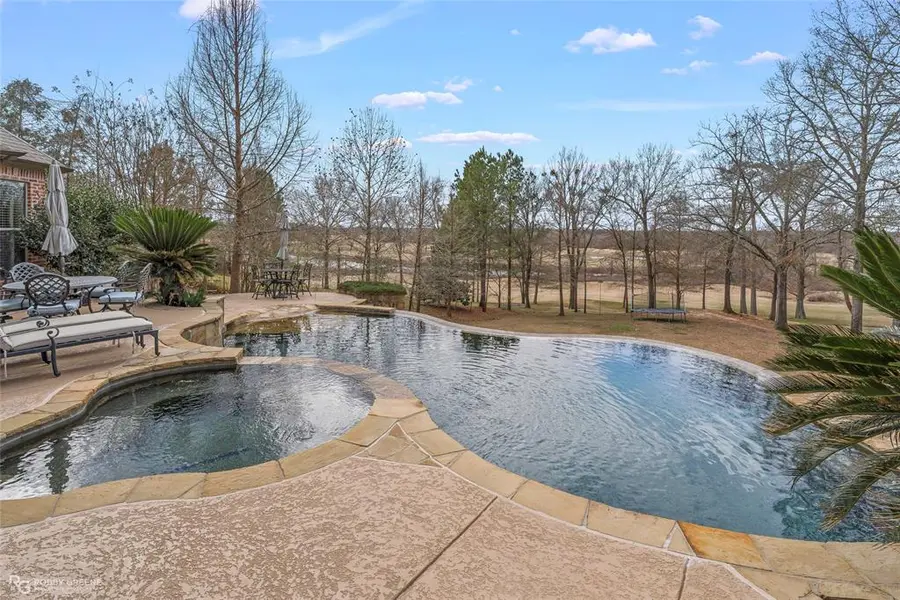 38 Golf Club Drive, Haughton, LA 71037