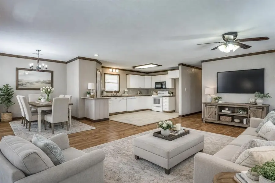 401 Ashwood Street, Azle, TX 76020