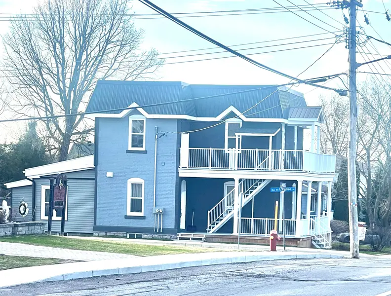 400 Water ST, Alfred And Plantagenet, ON K0B 1L0