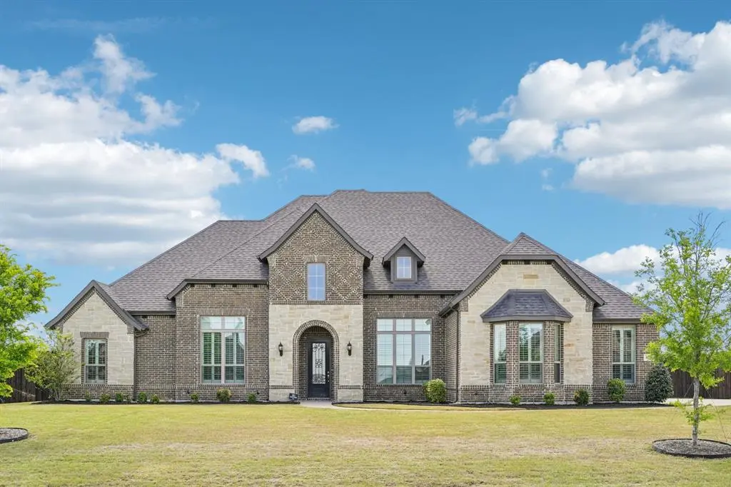 8230 Palmer Lane, Waxahachie, TX 75167