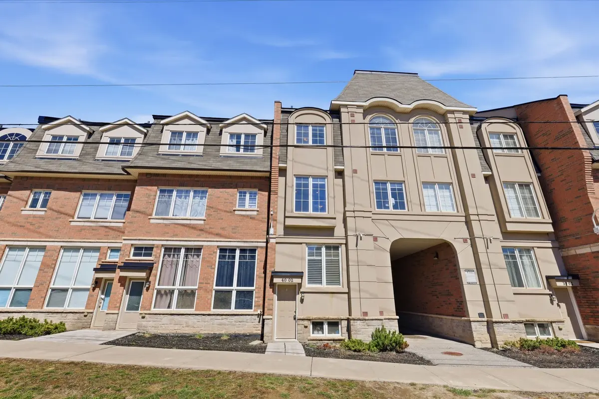 2420 Baronwood DR #40-02, Oakville, ON L6M 0X6