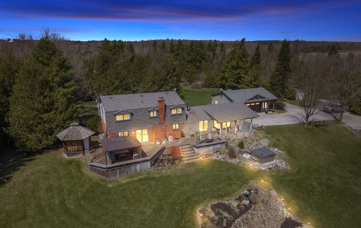 5136 15 Side Road, Milton, ON L9T 2X7